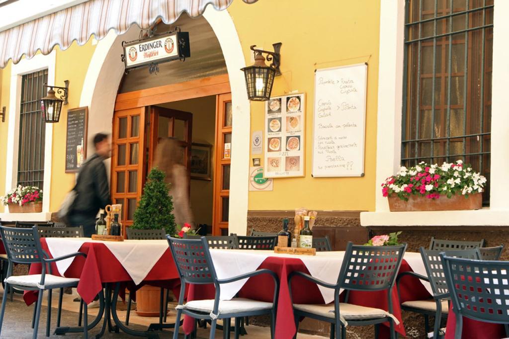 Albergo Dal Baffo Lazise Exterior foto